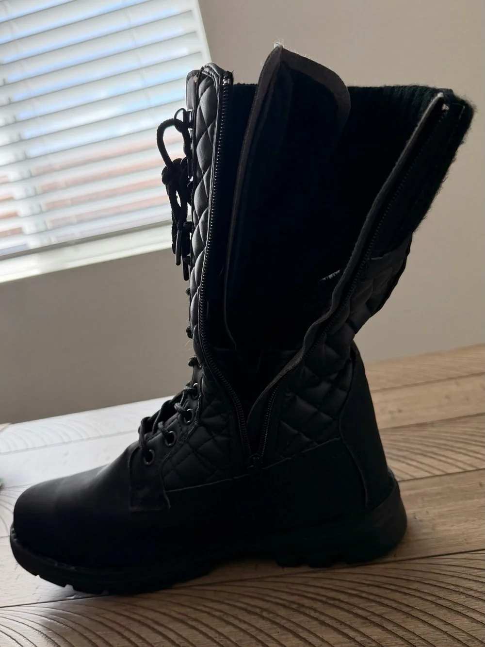 POLAR Black Quilted Lace-Up Zipper Winter Boots